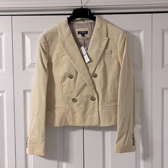 J.Crew Cropped double-breasted blazer in stretch velvet - Picture 3 of 11